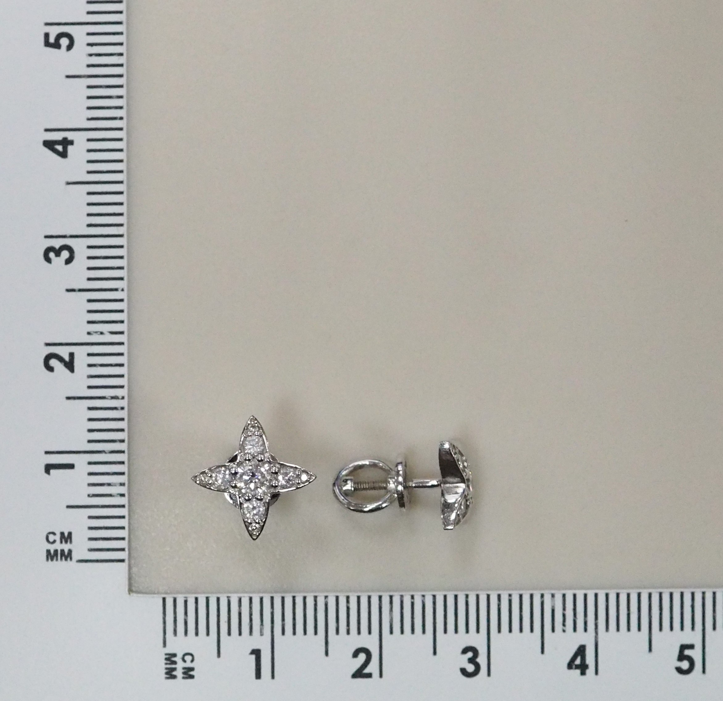 10591-000012 Серьги (Au 585)